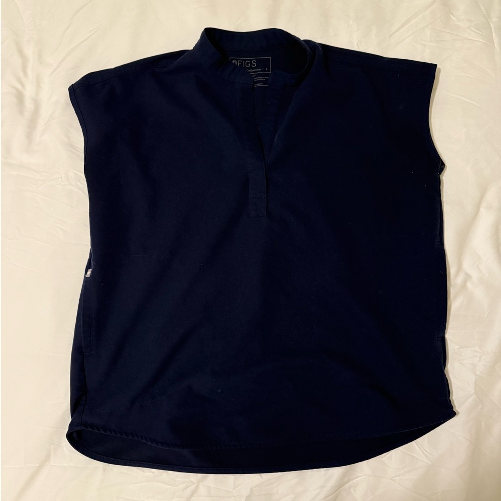 Figs Rafaela Oversized Scrub Top Navy